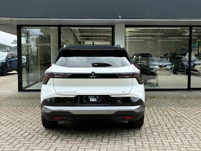 Mitsubishi ECLIPSE Cross Intense+ 87 kWh NIEUW UIT VOORRAAD LEVERBAAR | Achteruitrijcamera | Blind Spot Warning | Verwarmbare voorstoelen | Climate Control | Apple CarPlay & Android Auto | 8 jaar fabrieksgarantie