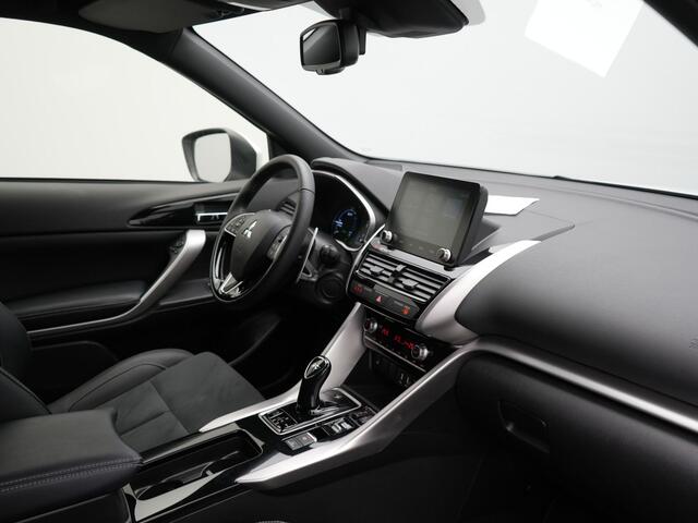 Mitsubishi ECLIPSE Cross 2.4 Intense+ PHEV 188pk Dealer O.H. | Trekhaak Afn. | Adaptive Cruise | 360 Camera | Alcantara Sportstoelen & Stuur Verwarmd | Keyless | Blis | Navigatie | DAB | Plug In Hybrid