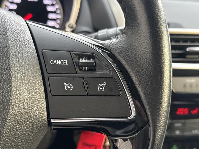 Mitsubishi ECLIPSE Cross 1.5 DI-T Intense AUTOMAAT / Trekhaak / Apple CarPlay & Android Auto / All Season banden / Trekhaak 1600KG trekgewicht / Achteruitrijcamera / Climate Control / Stoelverwarming /