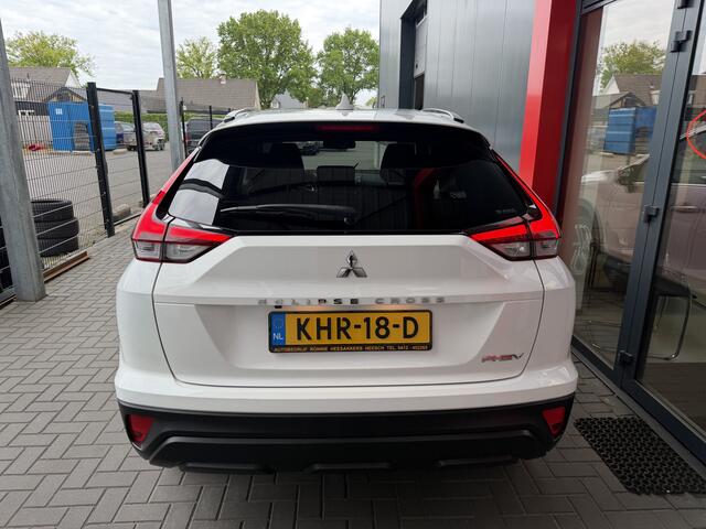 Mitsubishi ECLIPSE Cross 2.4 PHEV Intense+ 8 Jaar fabrieksgarantie / Dealer Onderhouden / Stoelverwarming / Achteruitrijcamera