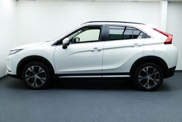 Mitsubishi ECLIPSE Cross 1.5 164pk DI-T First Edition 1-Eig. Camera, StoelVerw, Clima, Cruise, HUD, 18"LMV, Haak 1600kg