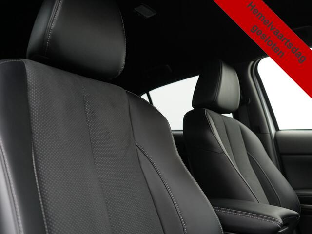 Mitsubishi ECLIPSE Cross 2.4 Intense+ PHEV 188pk Dealer O.H. | Trekhaak Afn. | 360 Camera | Adaptive Cruise | Lederen Sportstoelen & Stuur Verwarmd | Navigatie Via TomTom | Apple Carplay | Keyless | Blis | DAB | Plug In Hybrid