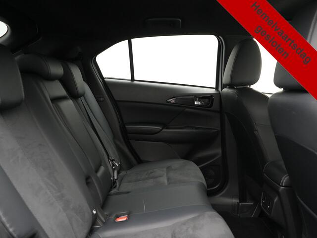 Mitsubishi ECLIPSE Cross 2.4 Intense+ PHEV 188pk Dealer O.H. | Trekhaak Afn. | 360 Camera | Adaptive Cruise | Alcantara Sportstoelen Verwarmd | Apple Carplay | Keyless | Stuur Verwarmd | Navigatie | Blis | DAB | Plug In Hybr