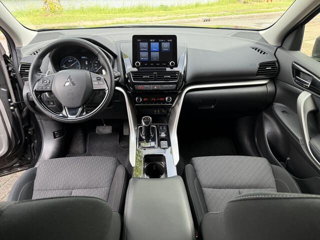 Mitsubishi ECLIPSE Cross 2.4 PHEV Business Executive ** Trekhaak ** 1.500kg trekgewicht Rijbereik tot 45km (WLTP)