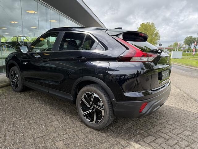 Mitsubishi ECLIPSE Cross 2.4 PHEV Business Executive ** Trekhaak ** 1.500kg trekgewicht Rijbereik tot 45km (WLTP)