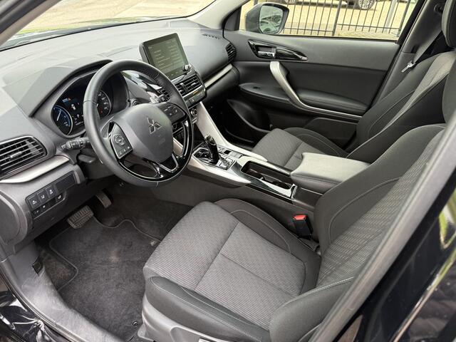 Mitsubishi ECLIPSE Cross 2.4 PHEV Business Executive ** Trekhaak ** 1.500kg trekgewicht Rijbereik tot 45km (WLTP)