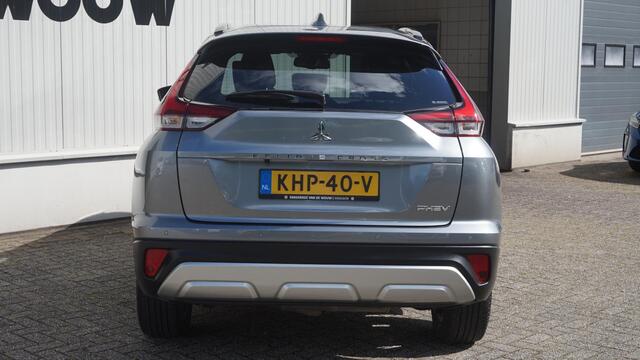 Mitsubishi ECLIPSE Cross 2.4 PHEV Automaat | Navigatie | PDC V+A