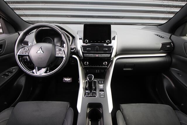 Mitsubishi ECLIPSE Cross 2.4 PHEV Executive LTD Black Edition, Veel accessoires!