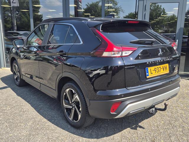 Mitsubishi ECLIPSE Cross 2.4 PHEV First Edition | Trekhaak | Dealer onderhouden | Navigatie |
