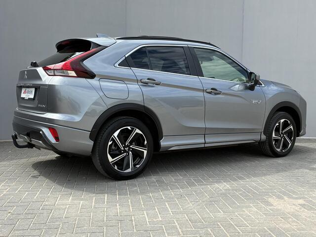 Mitsubishi ECLIPSE Cross 2.4 PHEV Instyle / Fabrieksgarantie t/m 06-2029 / Dealer Onderhouden / Trekhaak (1.500KG) / Schuif-/Kanteldak / Lederen Bekleding / Navigatie / Apple Carplay/Android Auto /