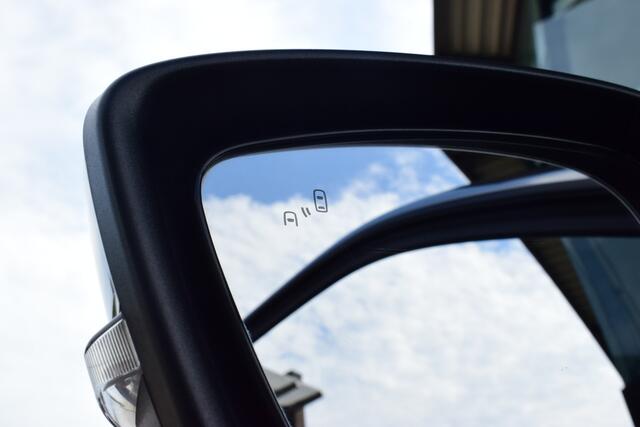 Mitsubishi ECLIPSE Cross 1.5 DI-T Instyle | Trekhaak | 360° Camera | Dodehoek Detectie | Kantel/ Schuifdak |