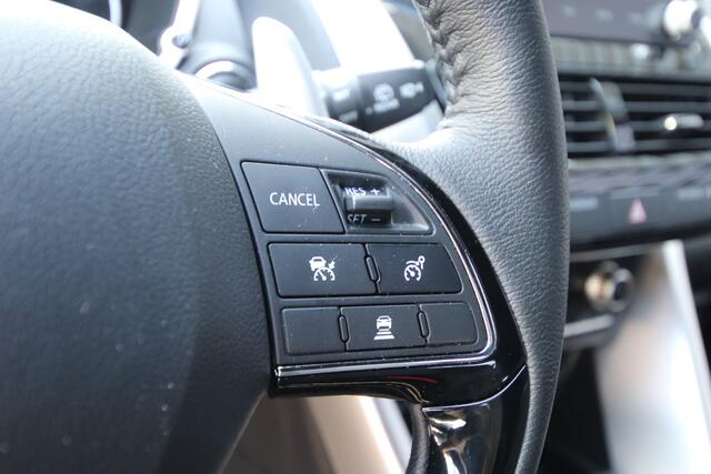 Mitsubishi ECLIPSE Cross 2.4 PHEV Business Executive Trekhaak, Adaptive Cruise, NL-Auto