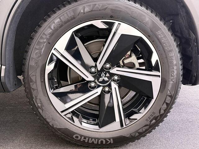 Mitsubishi ECLIPSE Cross 2.4 PHEV Automaat Instyle Trekhaak/Nav/Camera/Ecc