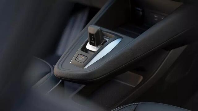 Mitsubishi GRANDIS 1.8 HEV Instyle / 1.000,- Euro Introductievoordeel / Nieuw Te Bestellen / Afbeeldingen Kunnen Afwijken Van De Werkelijke Uitvoering /