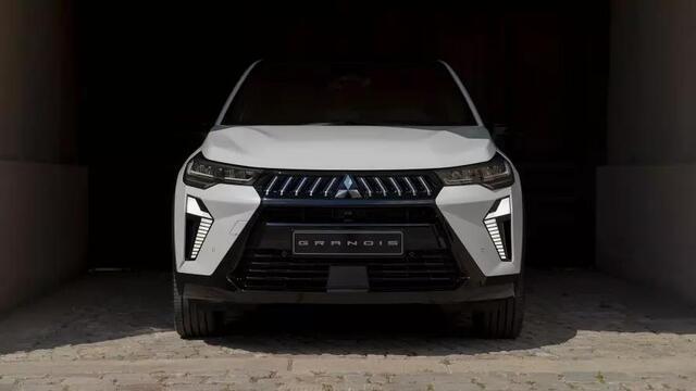 Mitsubishi GRANDIS 1.8 HEV Instyle / 1.000,- Euro Introductievoordeel / Nieuw Te Bestellen / Afbeeldingen Kunnen Afwijken Van De Werkelijke Utvoering /