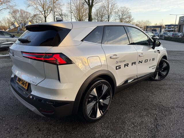 Mitsubishi GRANDIS 1.8 HEV Instyle | Panoramadak | Harman Kardon