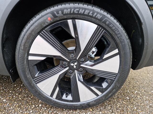 Mitsubishi GRANDIS 1.8i HEV First Edition