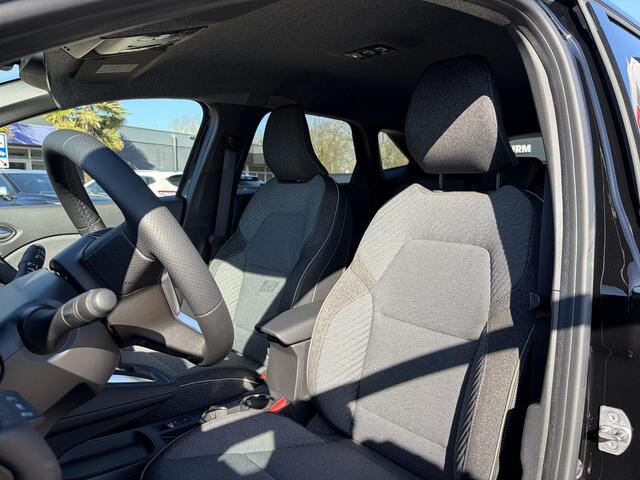 Mitsubishi GRANDIS 1.8 HEV First Edition