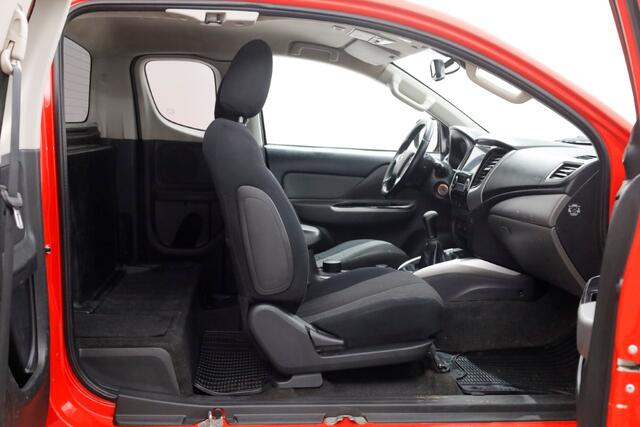 Mitsubishi L200 2.4 DI-D 180pk Club Cab Intense 4x4 High/Low Gearing + Diff. Lock 12-2018