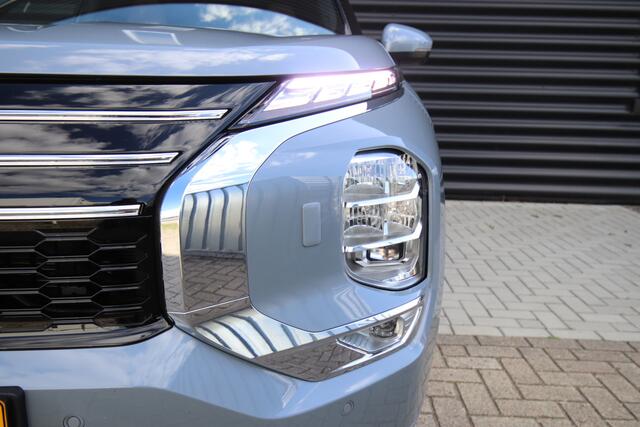 Mitsubishi OUTLANDER 2.4 PHEV Instyle+ Jong gebuikt! Duurste uitvoering