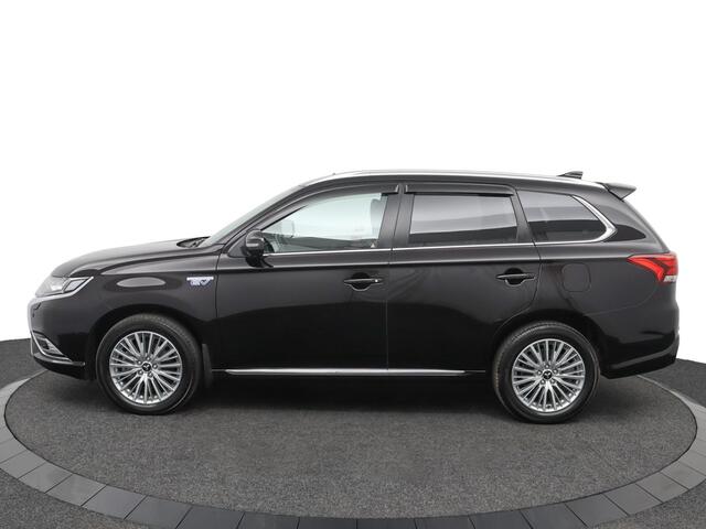 Mitsubishi OUTLANDER 2.4 PHEV Instyle | Stoelverwarming | Dealer onderhouden | 360 camera | Schuif kanteldak