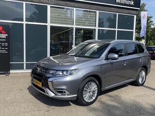 mitsubishi-outlander-2.4-phev-insty