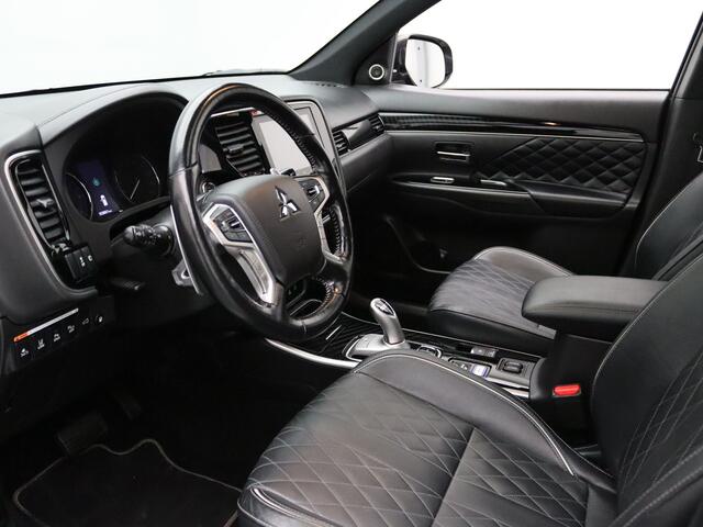 Mitsubishi OUTLANDER 240pk PHEV Instyle Automaat 360° Camera | Adapt. Cruise | Parkeersens. v+a | Stoel-/stuurverw. | Panoramadak