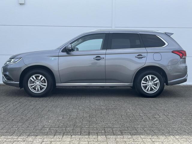 Mitsubishi OUTLANDER 2.4 PHEV Pure Apple Carplay/Android Auto/cruise control/ voorstoelen verwarmd/ trekhaak (1500 kg)