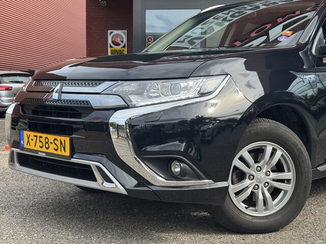Mitsubishi OUTLANDER 2.4 PHEV Intense // APPLE CARPLAY - ANDROID AUTO // CAMERA // CLIMA // CRUISE // TREKHAAK //