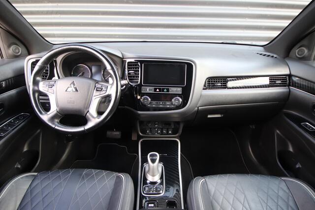 Mitsubishi OUTLANDER 2.4 PHEV Instyle Leder, e. achterklep, Trekhaak, 360 Camera