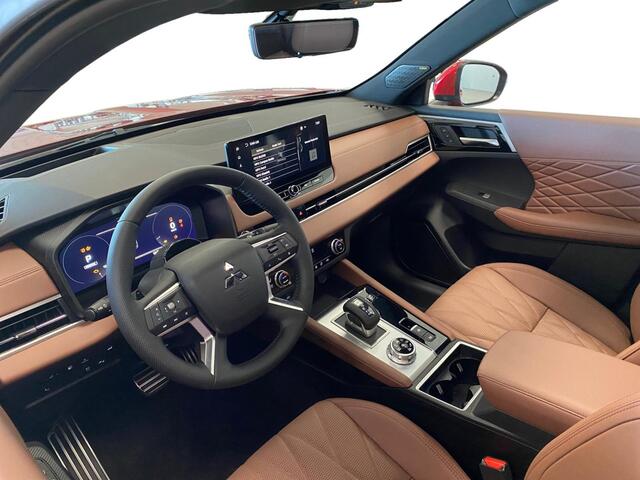 Mitsubishi OUTLANDER 2.4 PHEV | INSTYLE + | DIRECT LEVERBAAR| ZWART DAK | PRIJS INCL ¤2000,- INTRODUCTIE KORTING |