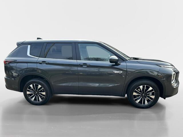 Mitsubishi OUTLANDER 2.4 PHEV Intense | NIEUW MODEL | LEVERING 2025 | 2000 EURO INTRODUCTIE KORTING| NU DIRECT LEVERBAAR |