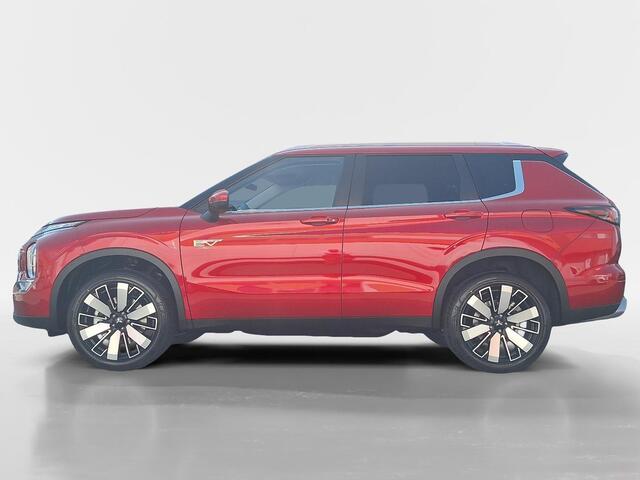 Mitsubishi OUTLANDER 2.4 PHEV First Edition |¤2.000,- VOORRAADKORTING| OP=OP| 8 Jaar garantie|