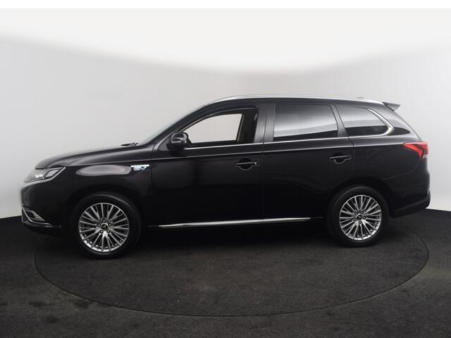 Mitsubishi OUTLANDER 2.4 PHEV Pure+ | Trekhaak o Camera o CarPlay o Dealeronderhouden