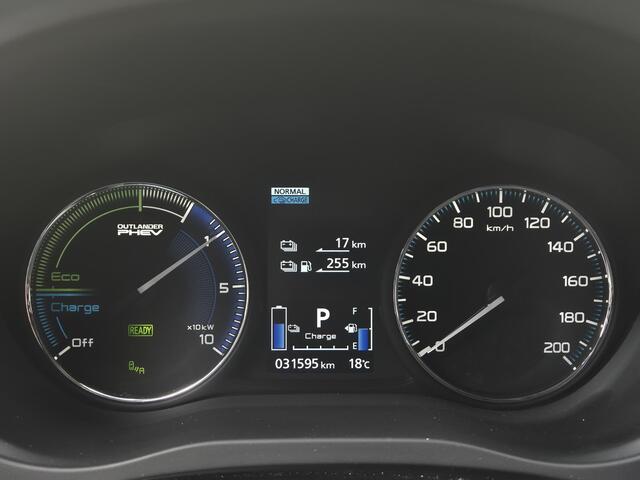 Mitsubishi OUTLANDER 2.4 PHEV Intense+