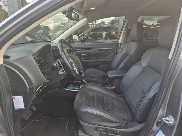 Mitsubishi OUTLANDER 2.4 PHEV Intense+