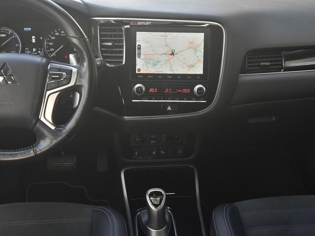 Mitsubishi OUTLANDER 2.4 PHEV Intense+