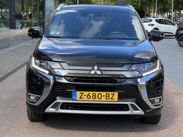 Mitsubishi OUTLANDER 2.4 PHEV Instyle | Navigatie | Sunroof | Trekhaak | Leder