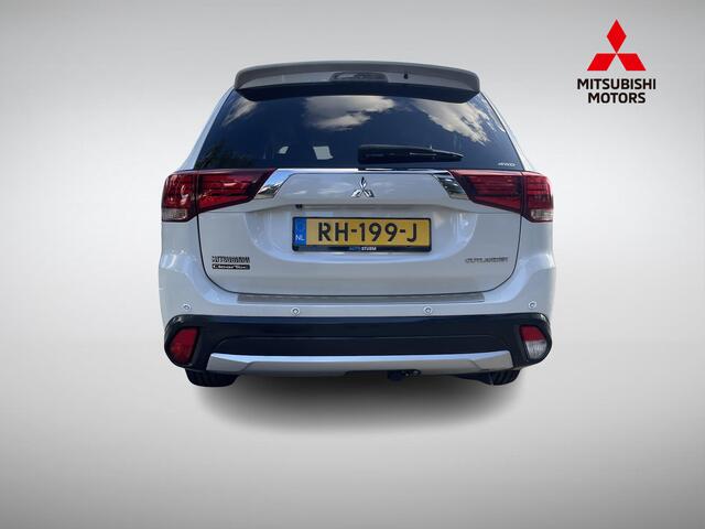 Mitsubishi OUTLANDER 2.0 Instyle+ 4WD