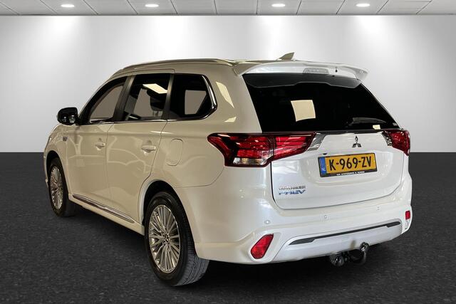 Mitsubishi OUTLANDER 2.4 PHEV Intense+ Trekhaak