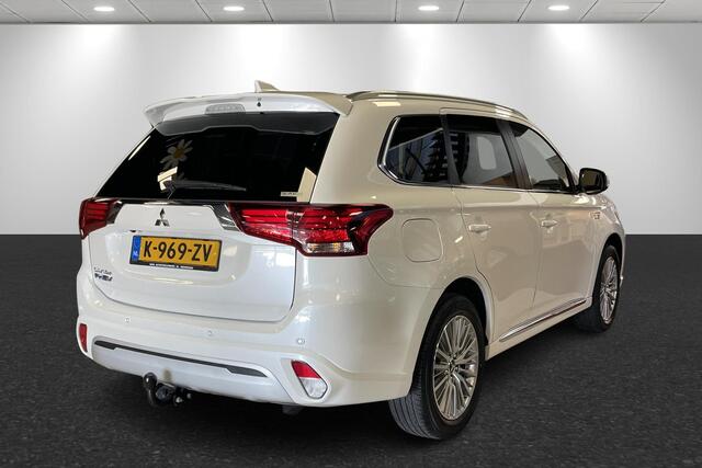 Mitsubishi OUTLANDER 2.4 PHEV Intense+ Trekhaak