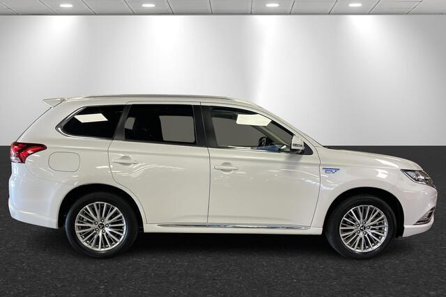 Mitsubishi OUTLANDER 2.4 PHEV Intense+ Trekhaak