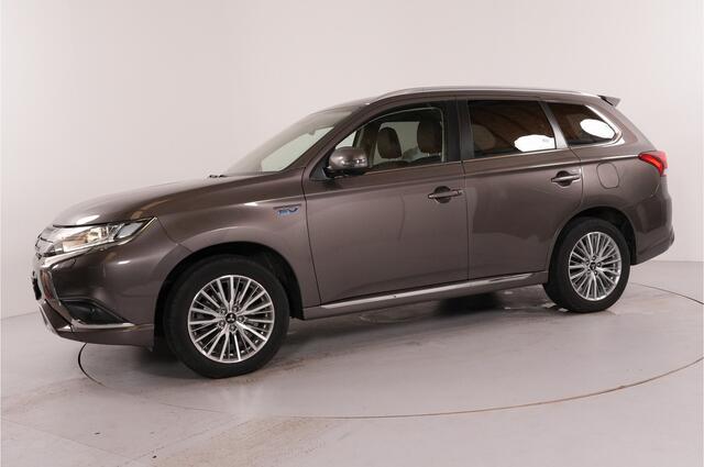 Mitsubishi OUTLANDER 2.4 PHEV Intense | Stl. verw. | Memory | Camera |