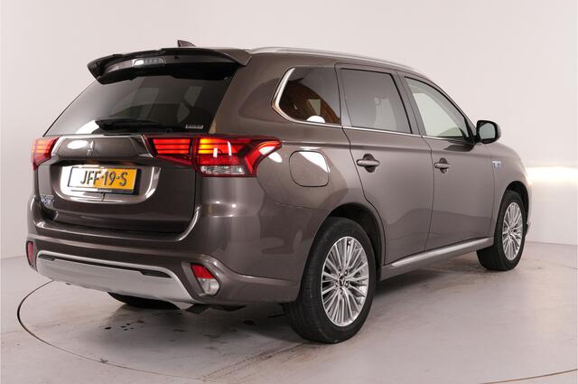 Mitsubishi OUTLANDER 2.4 PHEV Intense | Stl. verw. | Memory | Camera |