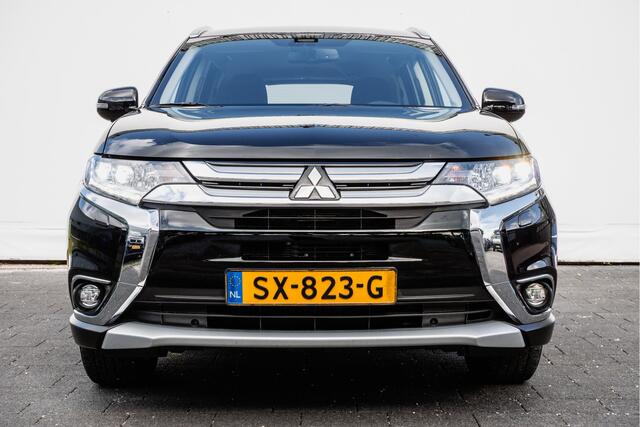 Mitsubishi OUTLANDER 2.0 150pk Aut. Connect Pro Trekhaak/ Camera/ Rockford audio/ Stoelverwarming/ DAB+