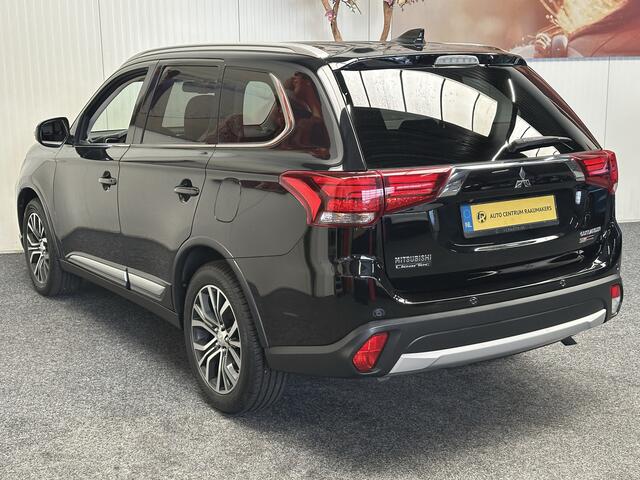 Mitsubishi OUTLANDER 2.0 EXECUTIVE EDITION 7 PERSOONS NAVIGATIE LEDER STOELVERWARMING CRUISE CONTROL CLIMATE CONTROL BLUETOOTH TELEFOON ACHTERUITRIJCAMERA ZEER MOOI !! 3010