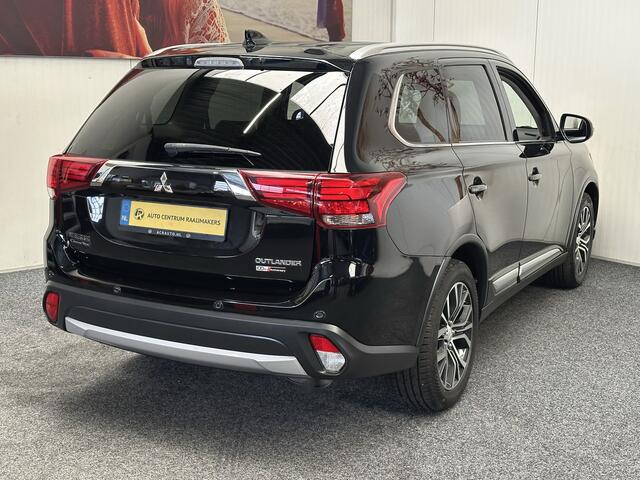 Mitsubishi OUTLANDER 2.0 EXECUTIVE EDITION 7 PERSOONS NAVIGATIE LEDER STOELVERWARMING CRUISE CONTROL CLIMATE CONTROL BLUETOOTH TELEFOON ACHTERUITRIJCAMERA ZEER MOOI !! 3010