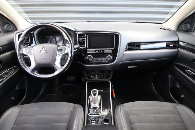 Mitsubishi OUTLANDER 2.4 PHEV Intense Trekhaak, PDC