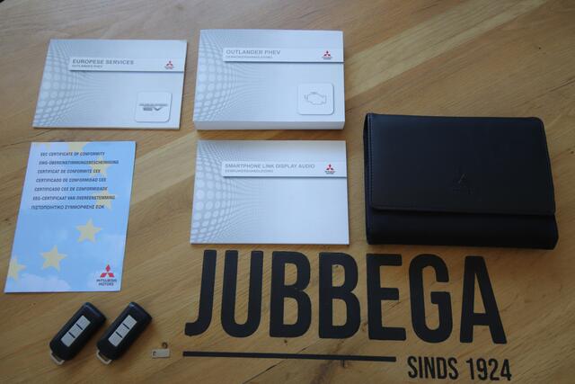 Mitsubishi OUTLANDER 2.4 PHEV Intense Trekhaak, PDC