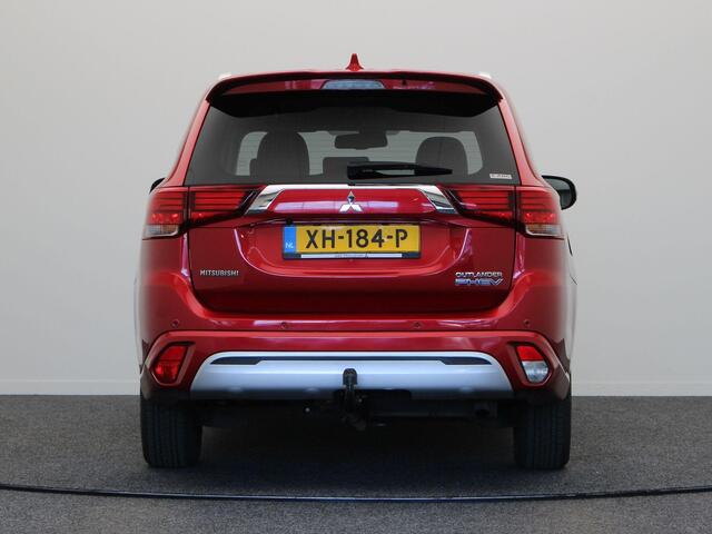 Mitsubishi OUTLANDER 2.4 PHEV Pure | Trekhaak | Airco | Achteruitrij camera | Half leder |